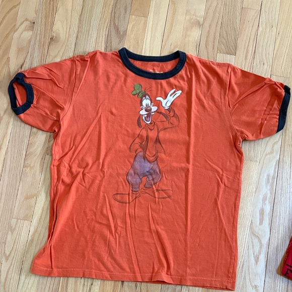 Disney Classic Mickey and Goofy T-Shirts - Picture 2 of 3